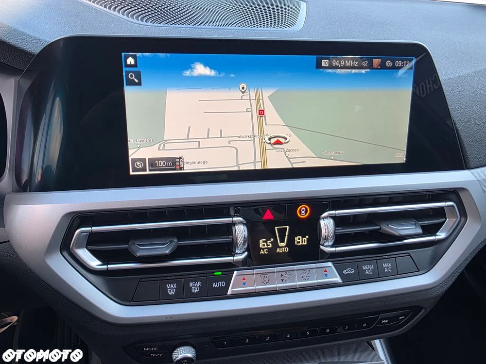 BMW Seria 3 318i M Sport sport - 22