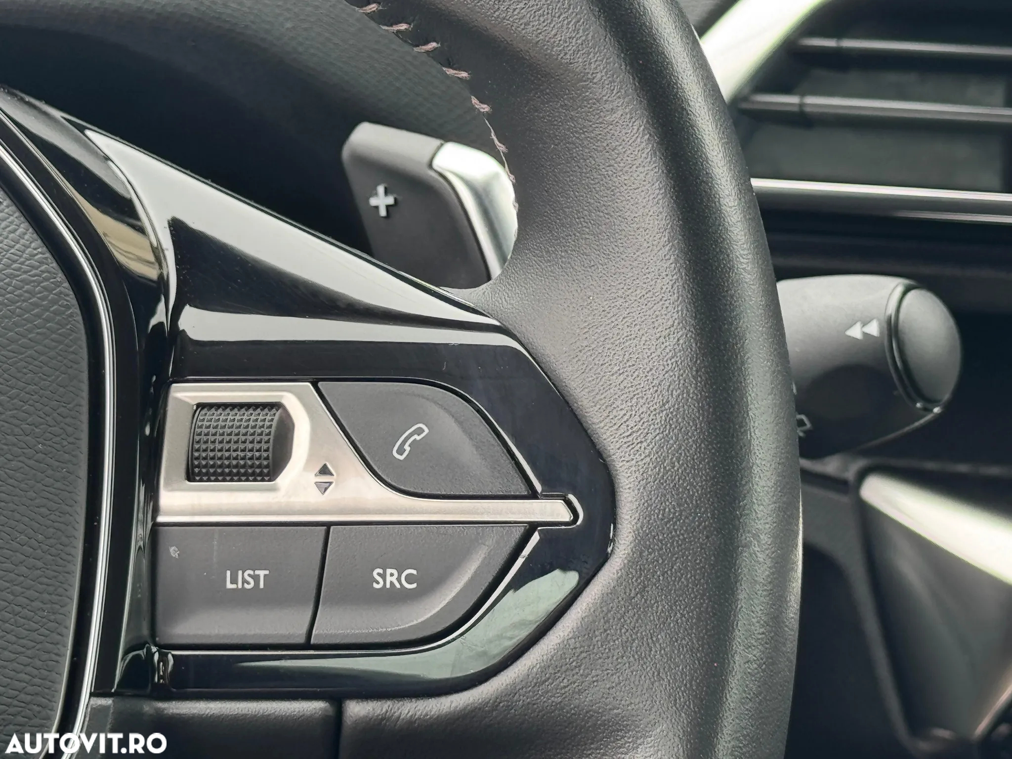 Peugeot 3008 BlueHDi 130 Stop & Start EAT8 Allure - 25