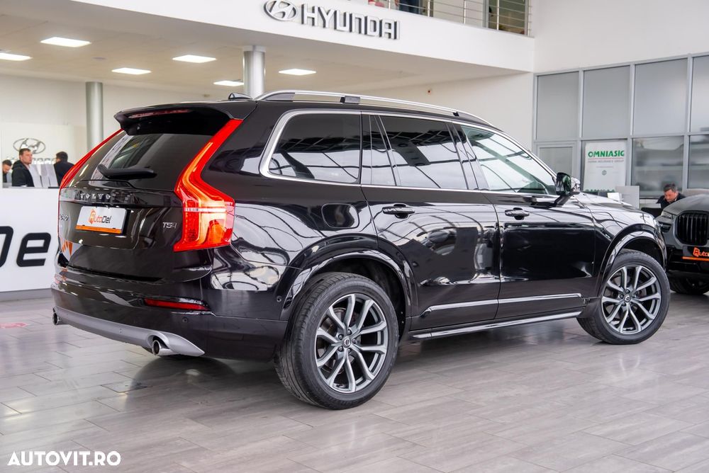 Volvo XC 90 T5 AWD Geartronic Momentum - 10