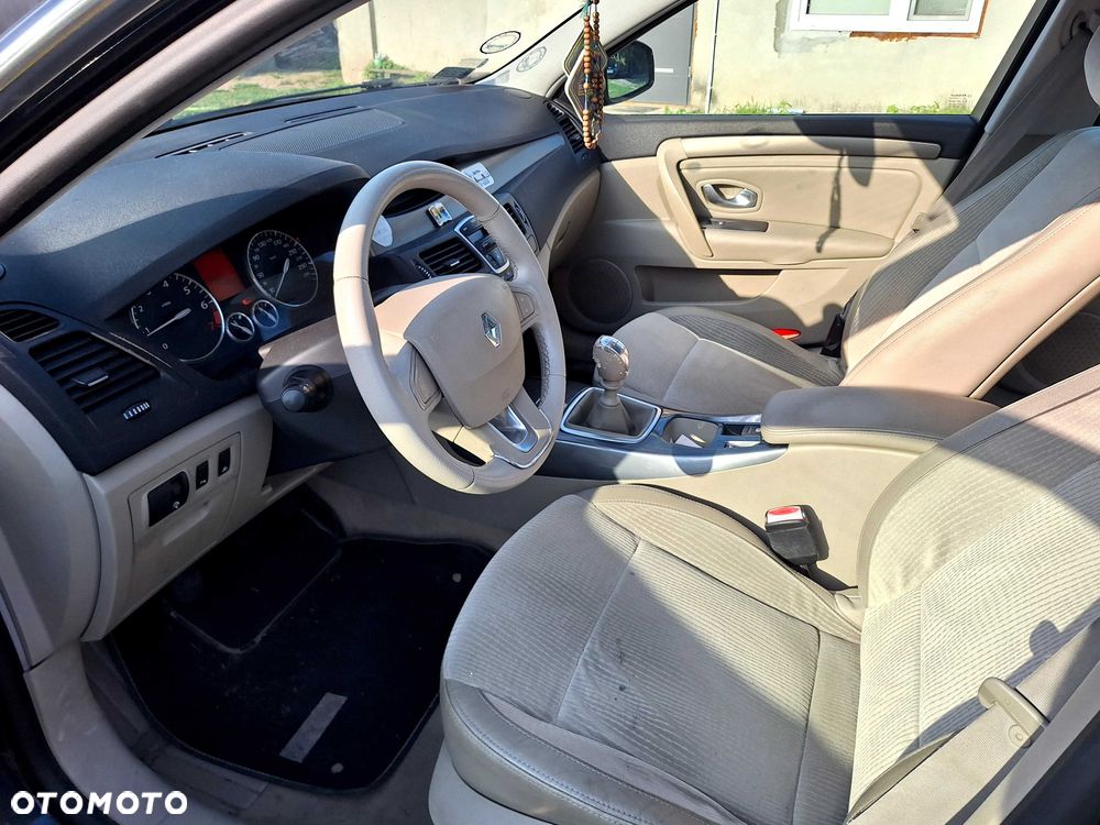 Renault Laguna - 5