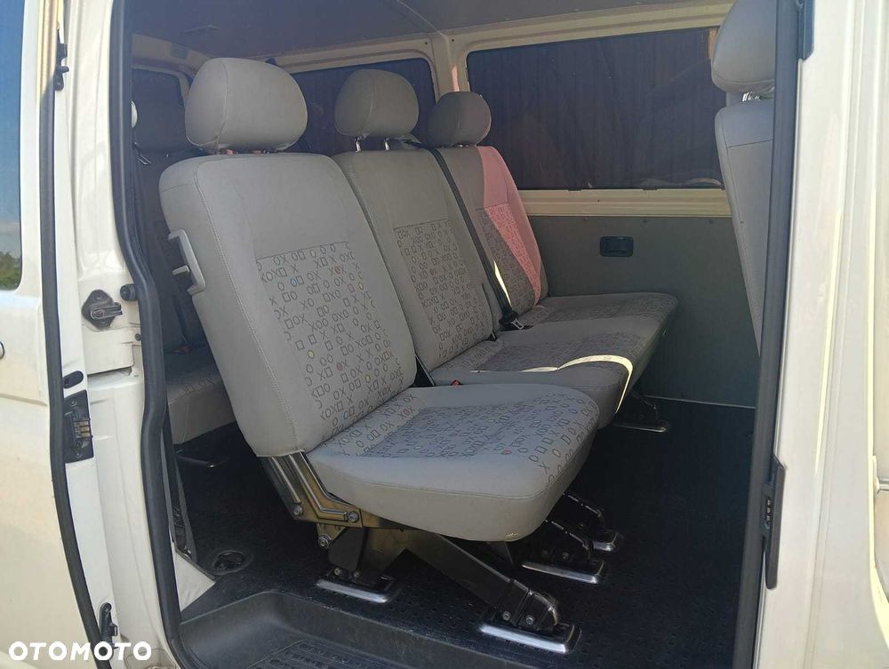 Volkswagen Transporter - 6
