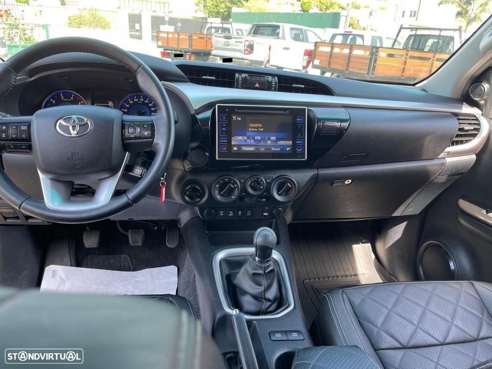 Toyota Hilux HILUX 4X4 2.4 (150CV) - 16