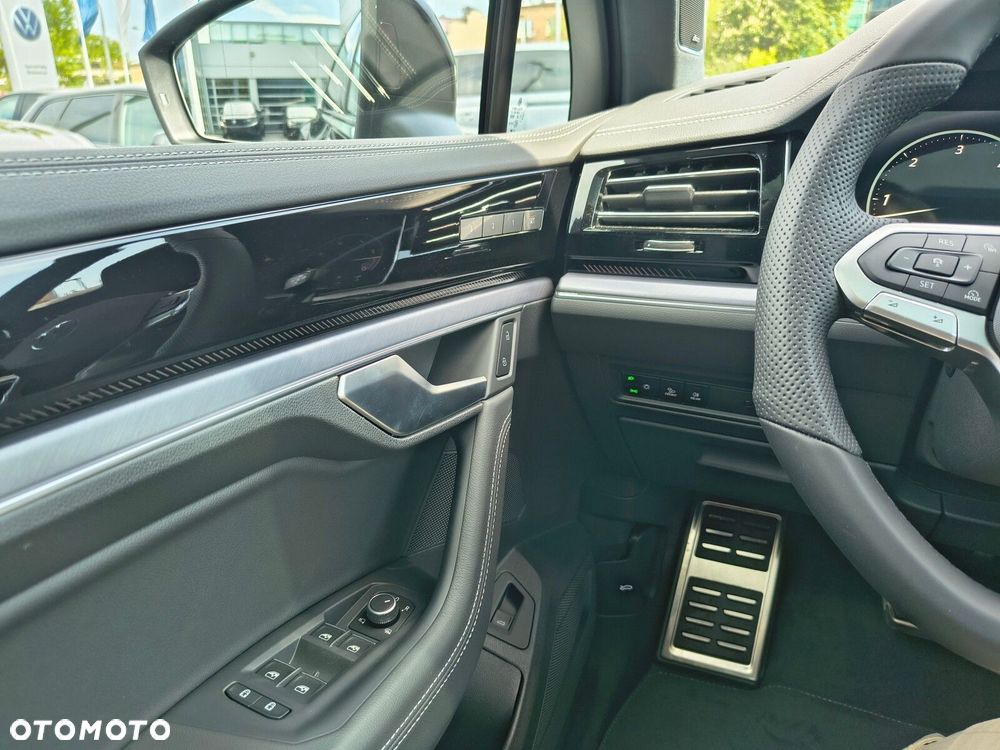Volkswagen Touareg - 15