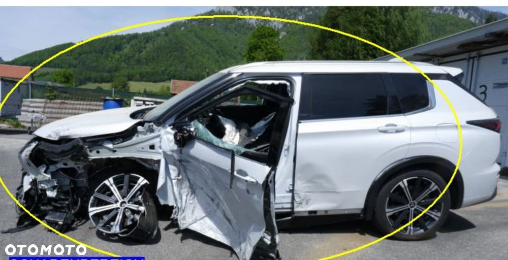 Mitsubishi Outlander - 6