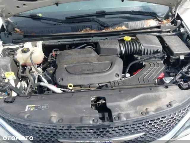 Chrysler Pacifica - 13
