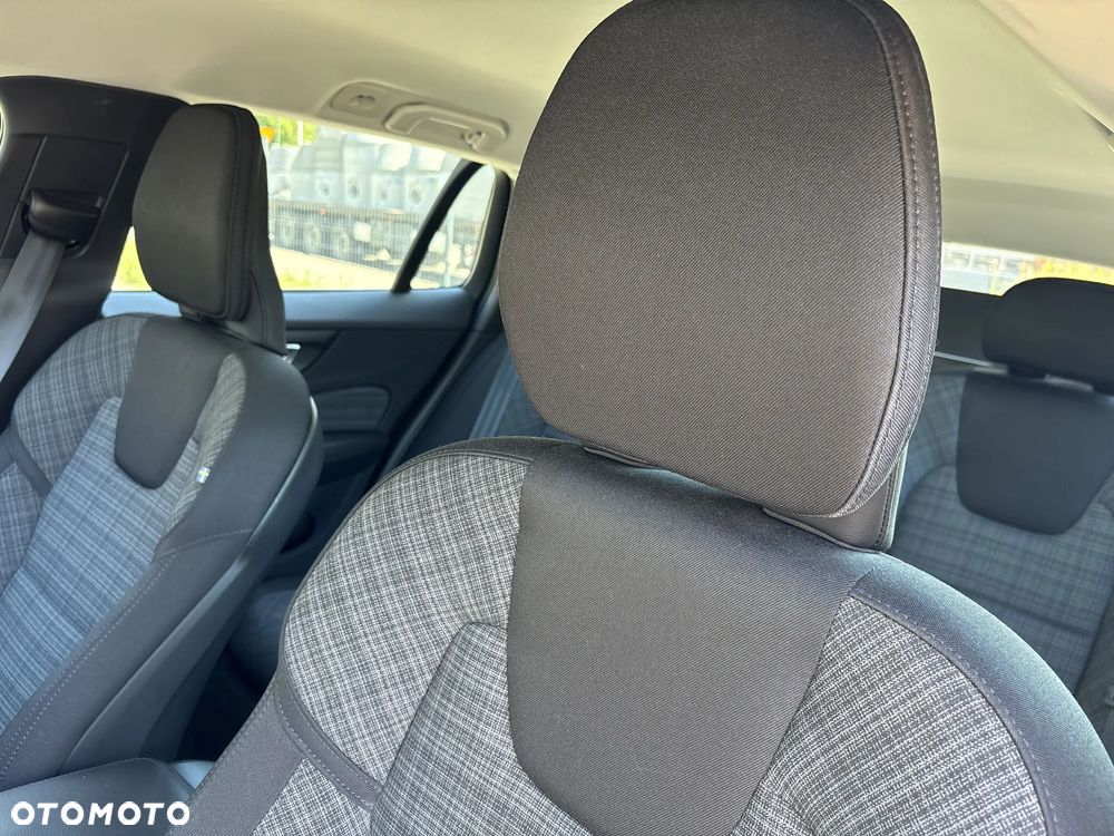 Volvo V60 B3 B Essential - 13