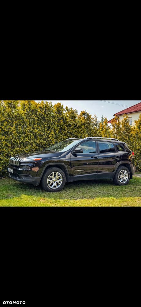 Jeep Cherokee - 5