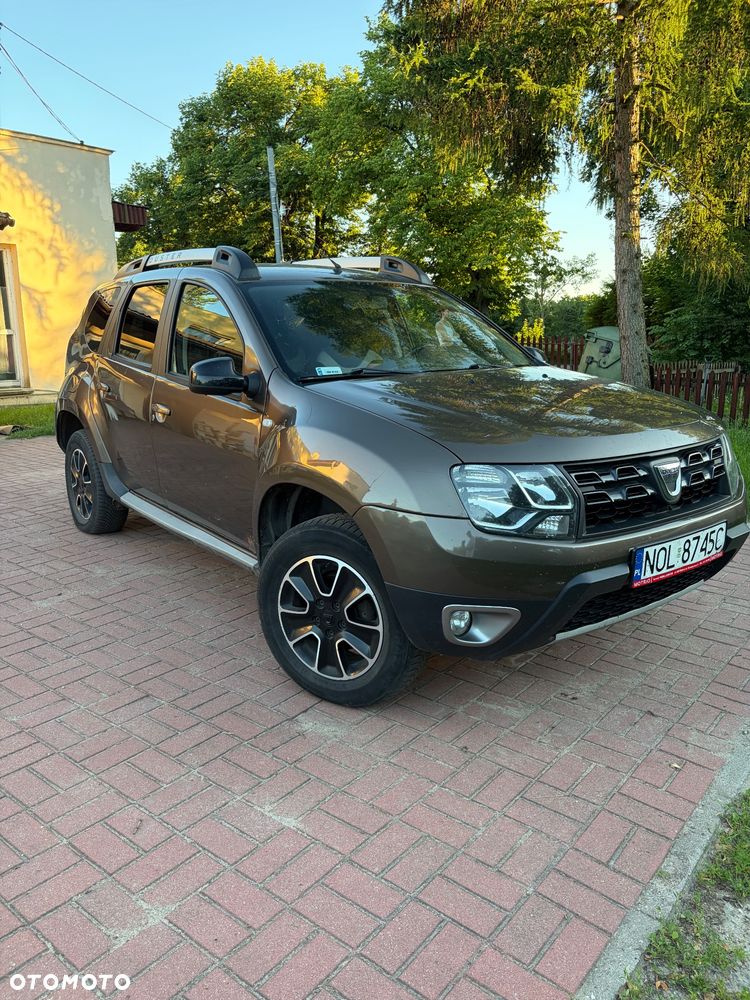 Dacia Duster 1.6 SCe Blackshadow S&S - 6