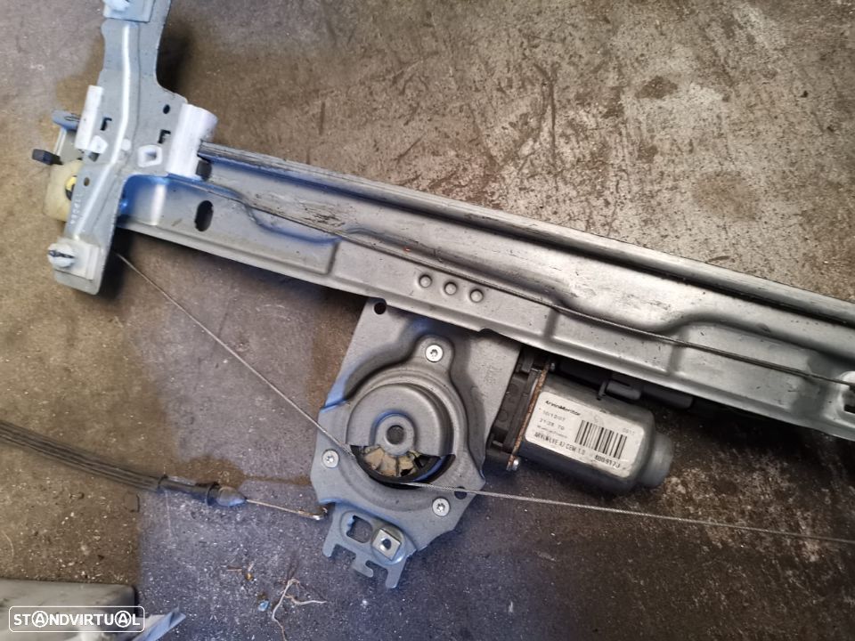 PEUGEOT 207 ELEVADOR FRENTE ESQ E034 - 1