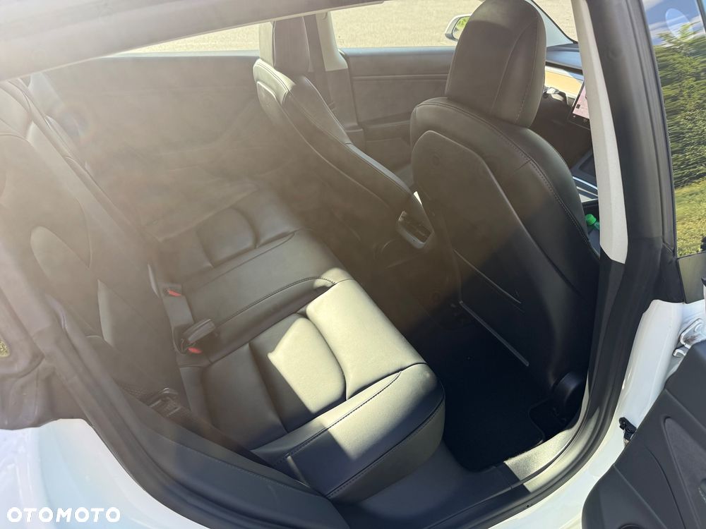 Tesla Model 3 - 20