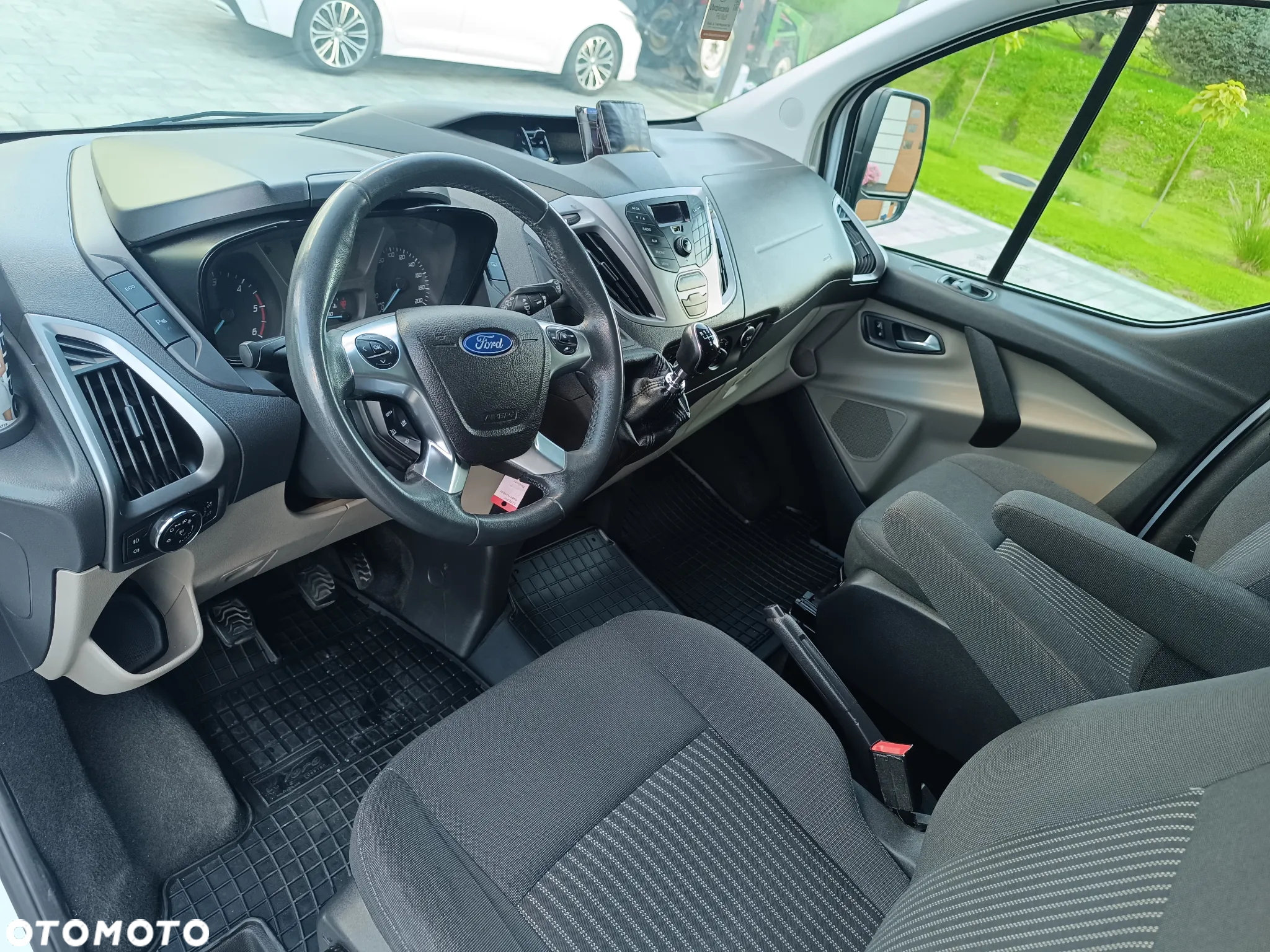 Ford Tourneo Custom 300 L1H1 VA Trend - 14