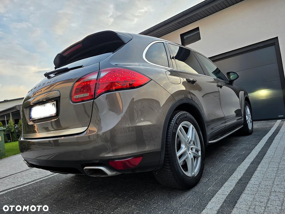 Porsche Cayenne - 30