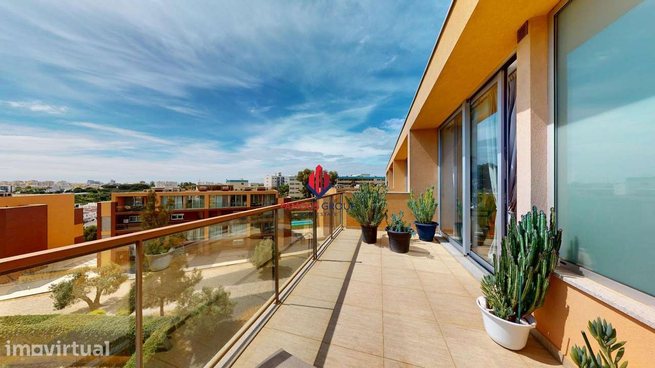 Apartamento T2 Duplex- condominio com piscina - Portimão - Grande imagem: 4/57