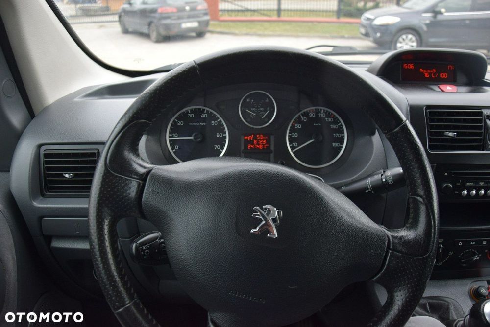 Peugeot Expert Tepee L2H1 (5-Si.) Allure - 18