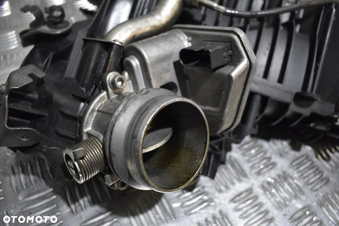 BMW E60 E90 E87 2.0D Kolektor ssący 781017802 - 11
