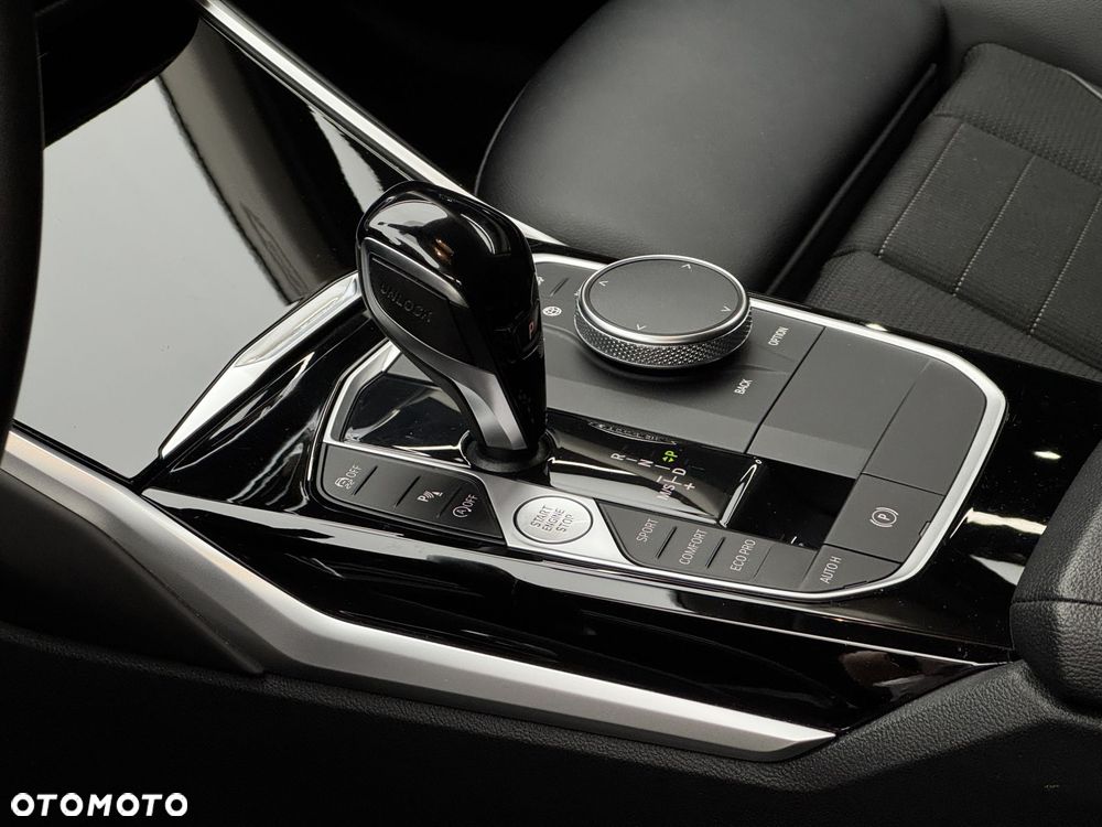 BMW Seria 3 320i Advantage - 11