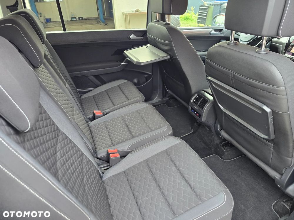 Volkswagen Touran 2.0 TDI SCR DSG Join - 16