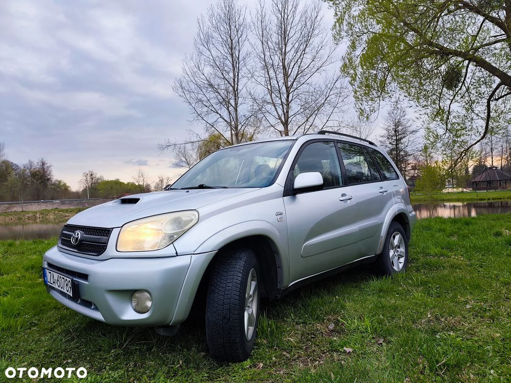 Toyota RAV4 D-4D 4x4 - 3