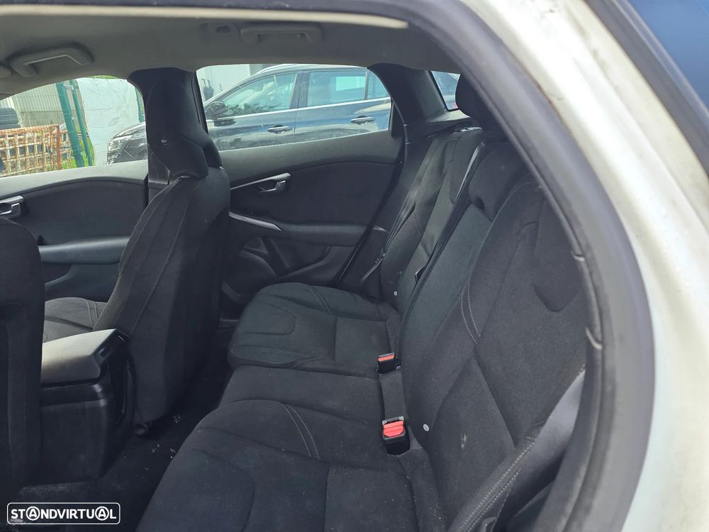 Volvo V40 1.6 D2 Momentum - 7