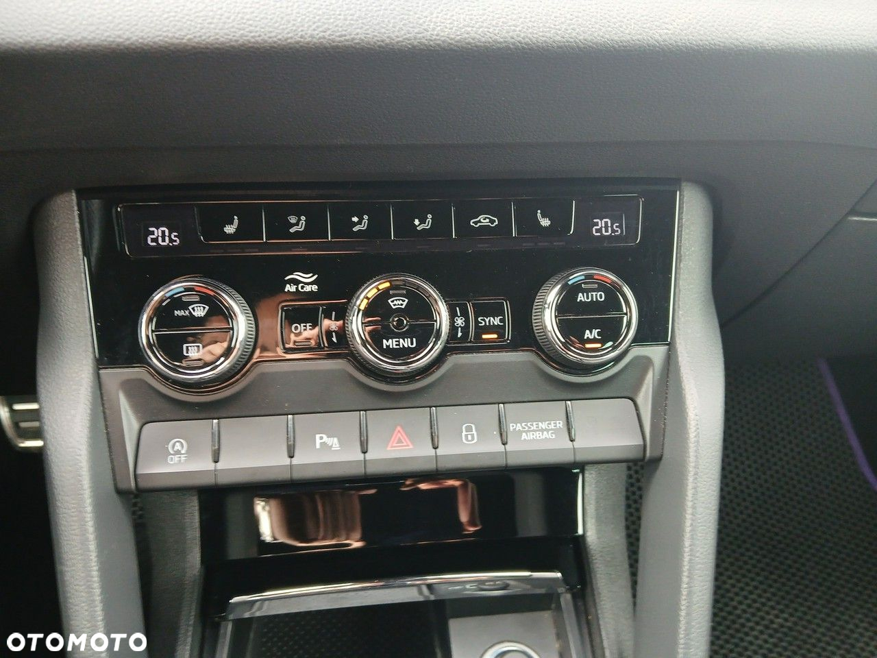 Skoda Karoq 1.5 TSI ACT 4x2 Sportline DSG - 14