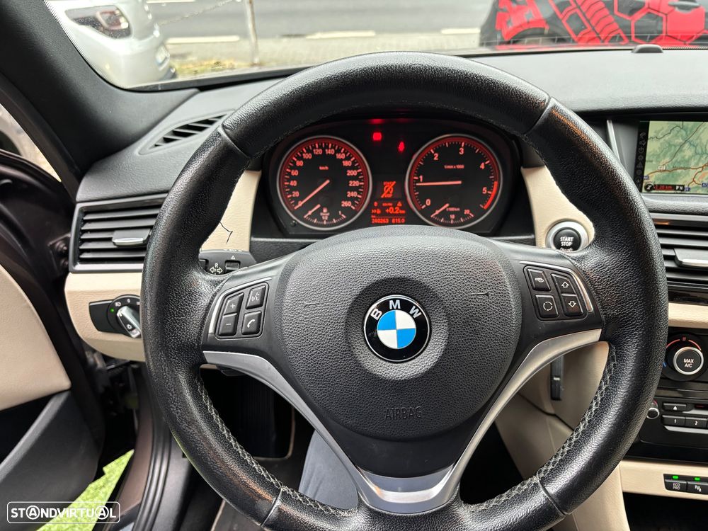 BMW X1 xDrive20d - 8