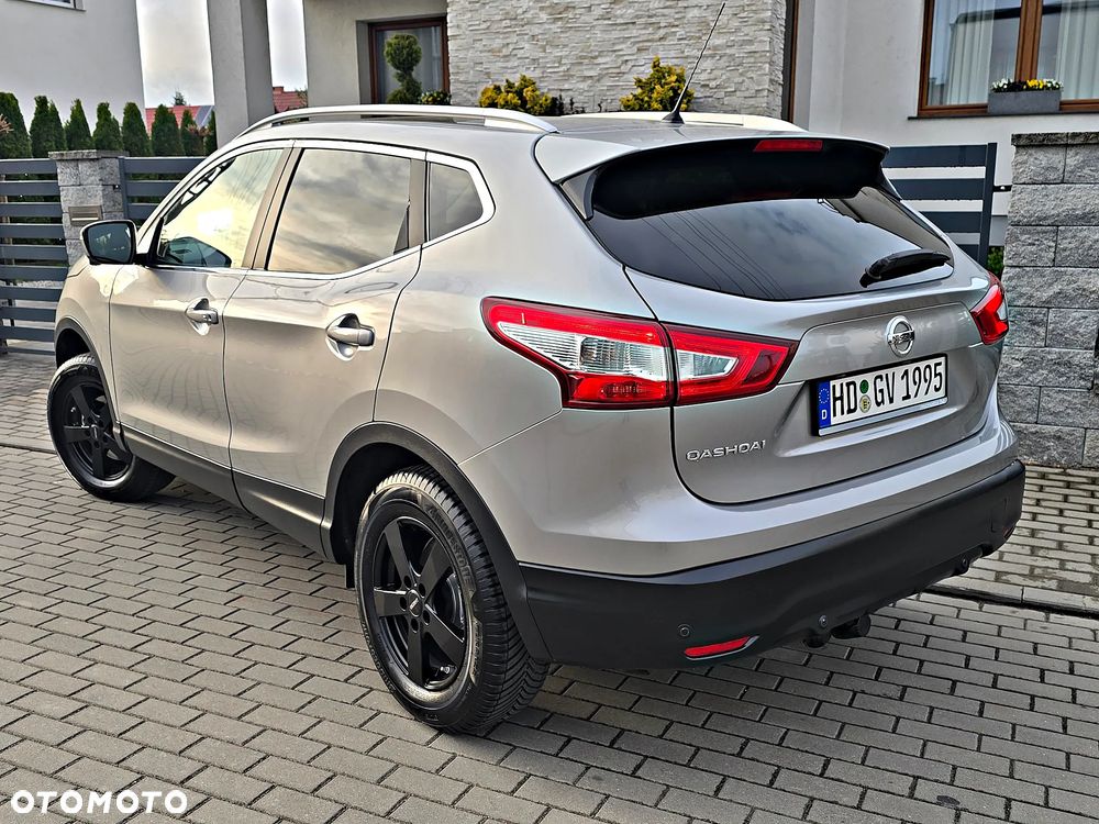 Nissan Qashqai 1.5 dCi 360 - 16