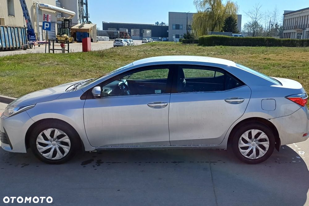 Toyota Corolla 1.4 D-4D Premium - 8