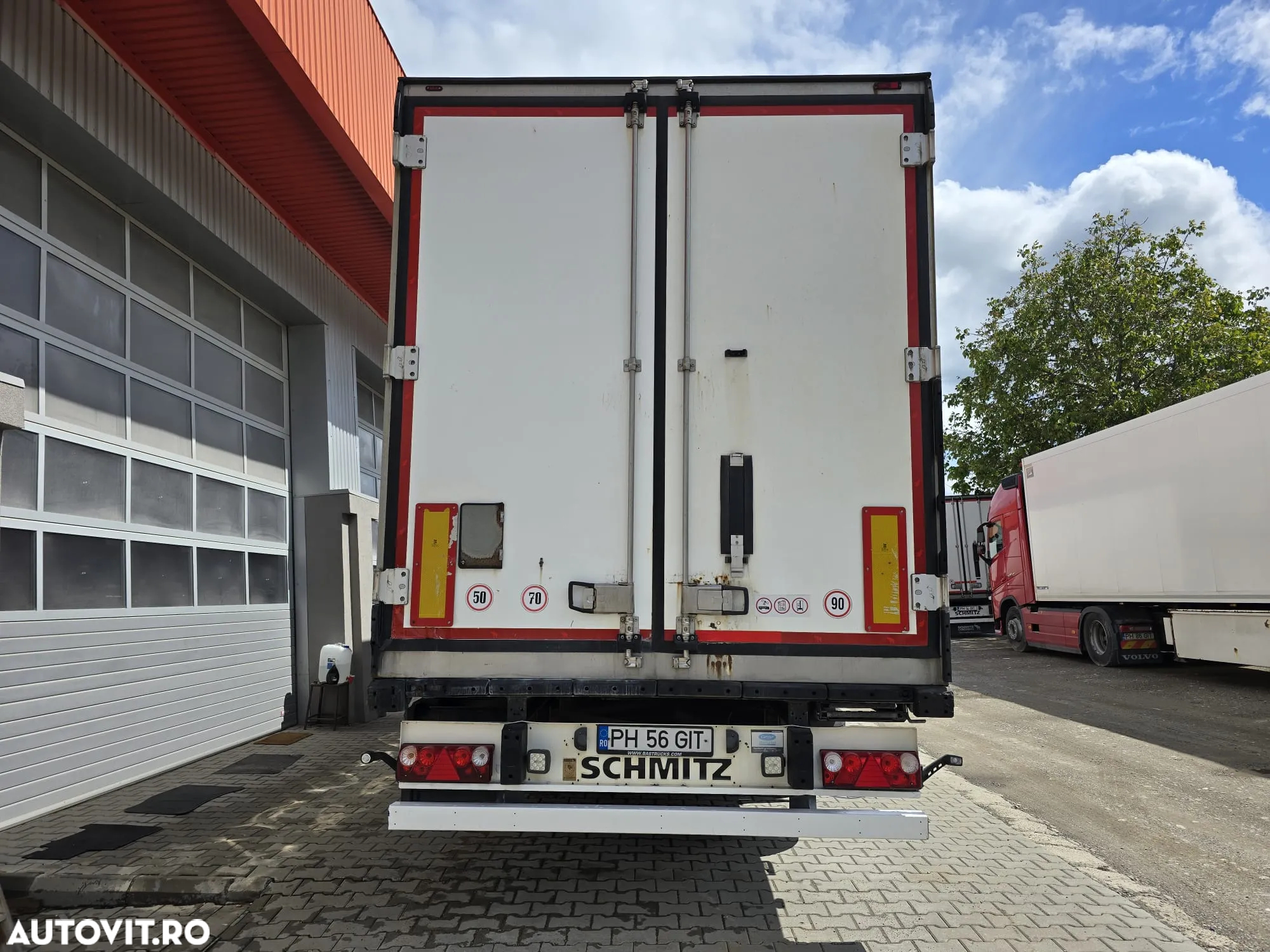 Schmitz Cargobull SKO 24 - 4