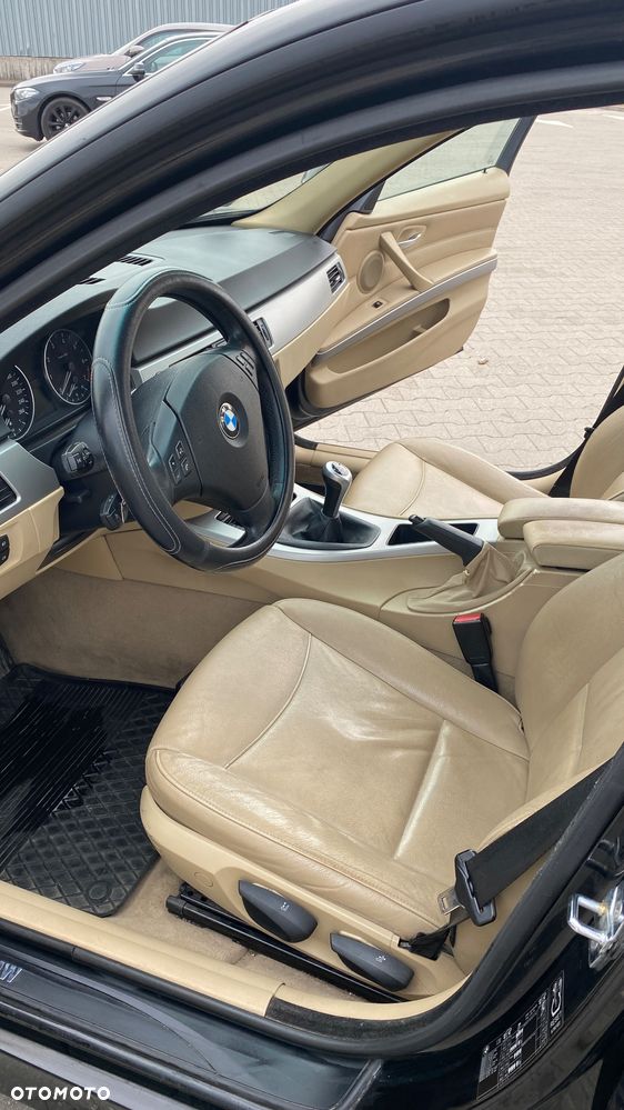 BMW Seria 3 316i - 11