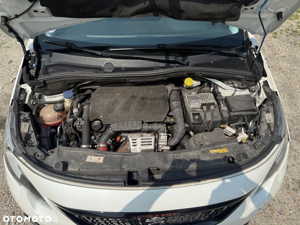 Peugeot 2008 - 11