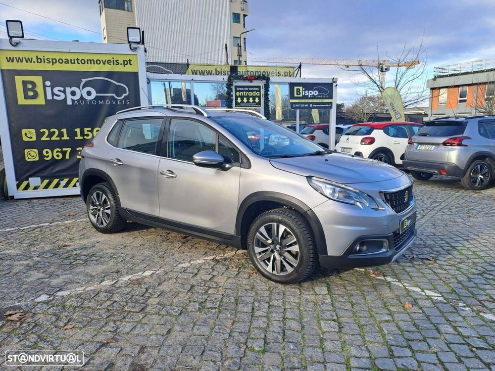 Peugeot 2008 1.2 PureTech Allure EAT6 - 3