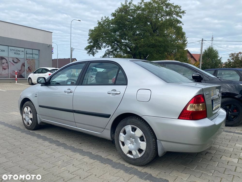 Toyota Corolla - 5