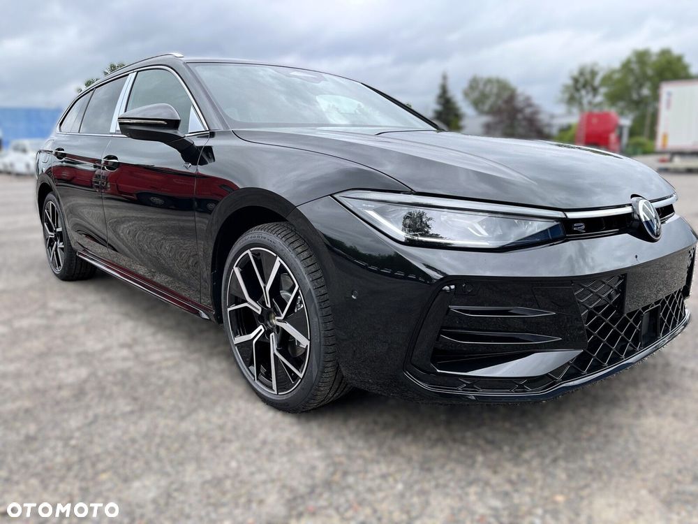 Volkswagen Passat Variant 2.0 TDI SCR R-Line Plus DSG - 40