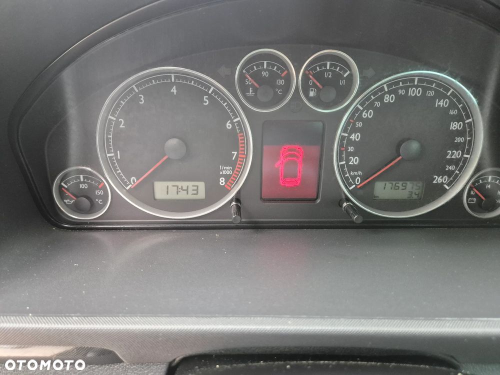Seat Alhambra 1.8T Sport - 23