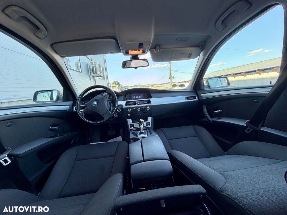 BMW Seria 5 520d Aut. Edition Exclusive - 7