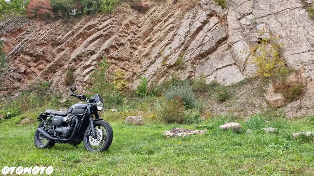 Triumph Bonneville - 21