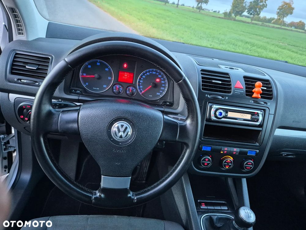 Volkswagen Golf - 15