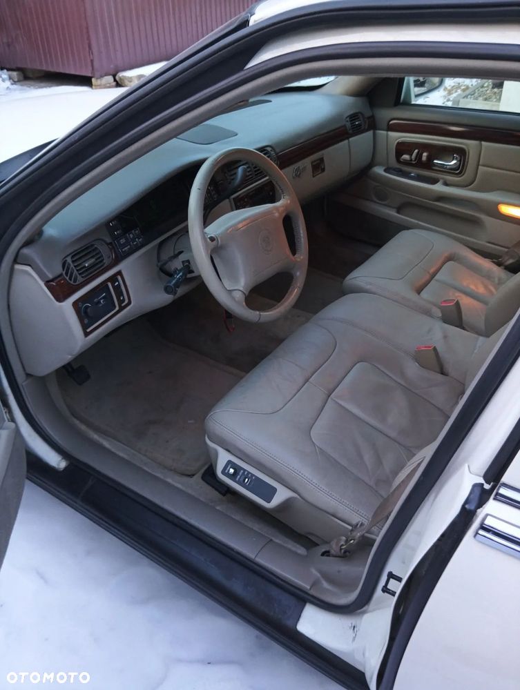 Cadillac Deville - 9