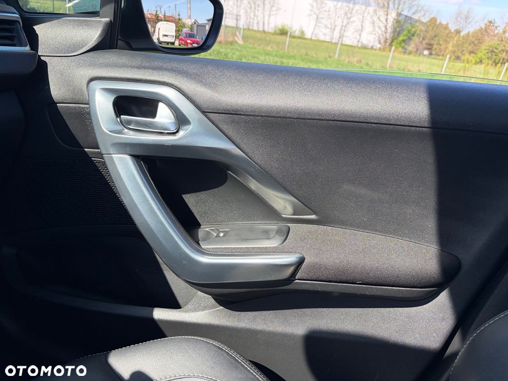 Peugeot 2008 PureTech 130 GPF Stop&Start Crossway - 33