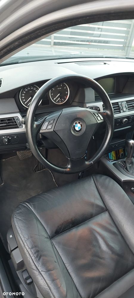 BMW Seria 5 - 32