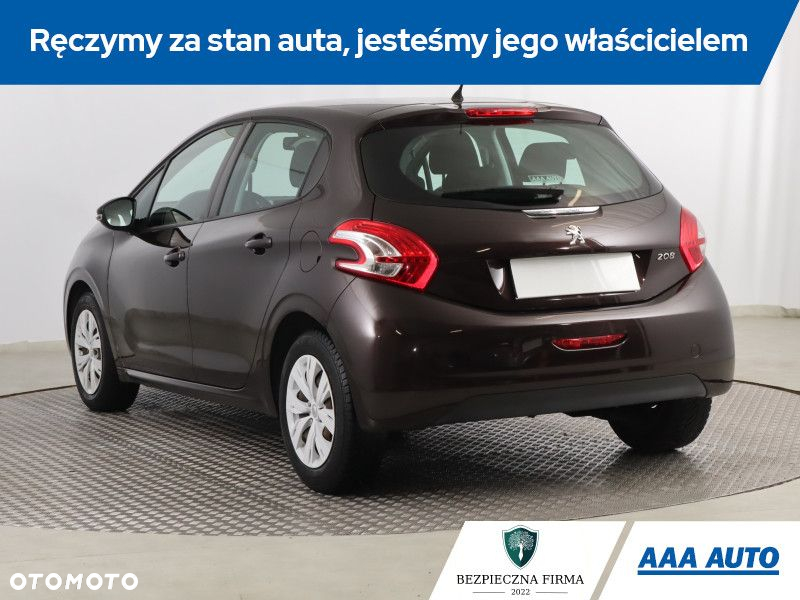 Peugeot 208 - 5