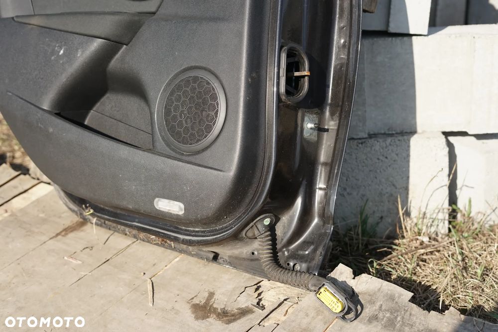 Drzwi tył tylne lewe Renault Megane III Kombi NV676 - 13
