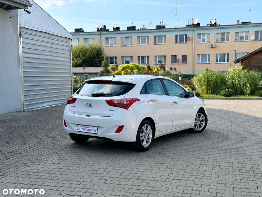 Hyundai i30 1.6 Fifa World Cup Edition - 12