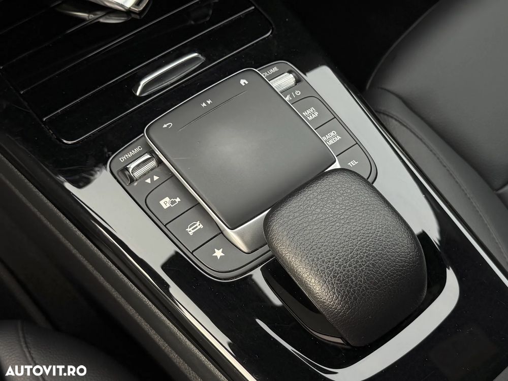 Mercedes-Benz CLA 250 - 19
