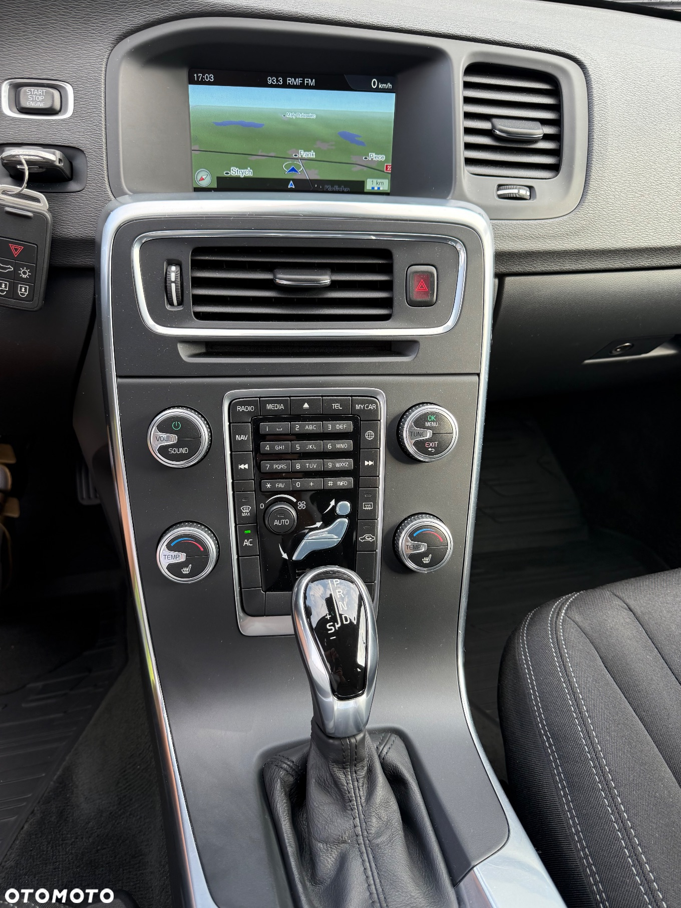 Volvo V60 D3 Momentum - 11