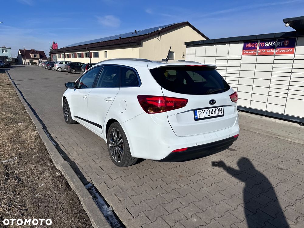 Kia Ceed 1.6 CRDi 128 Platinum Edition - 4