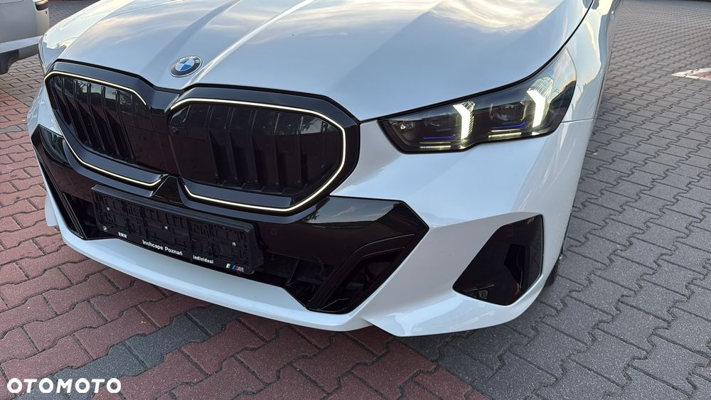 BMW Seria 5 520i - 25