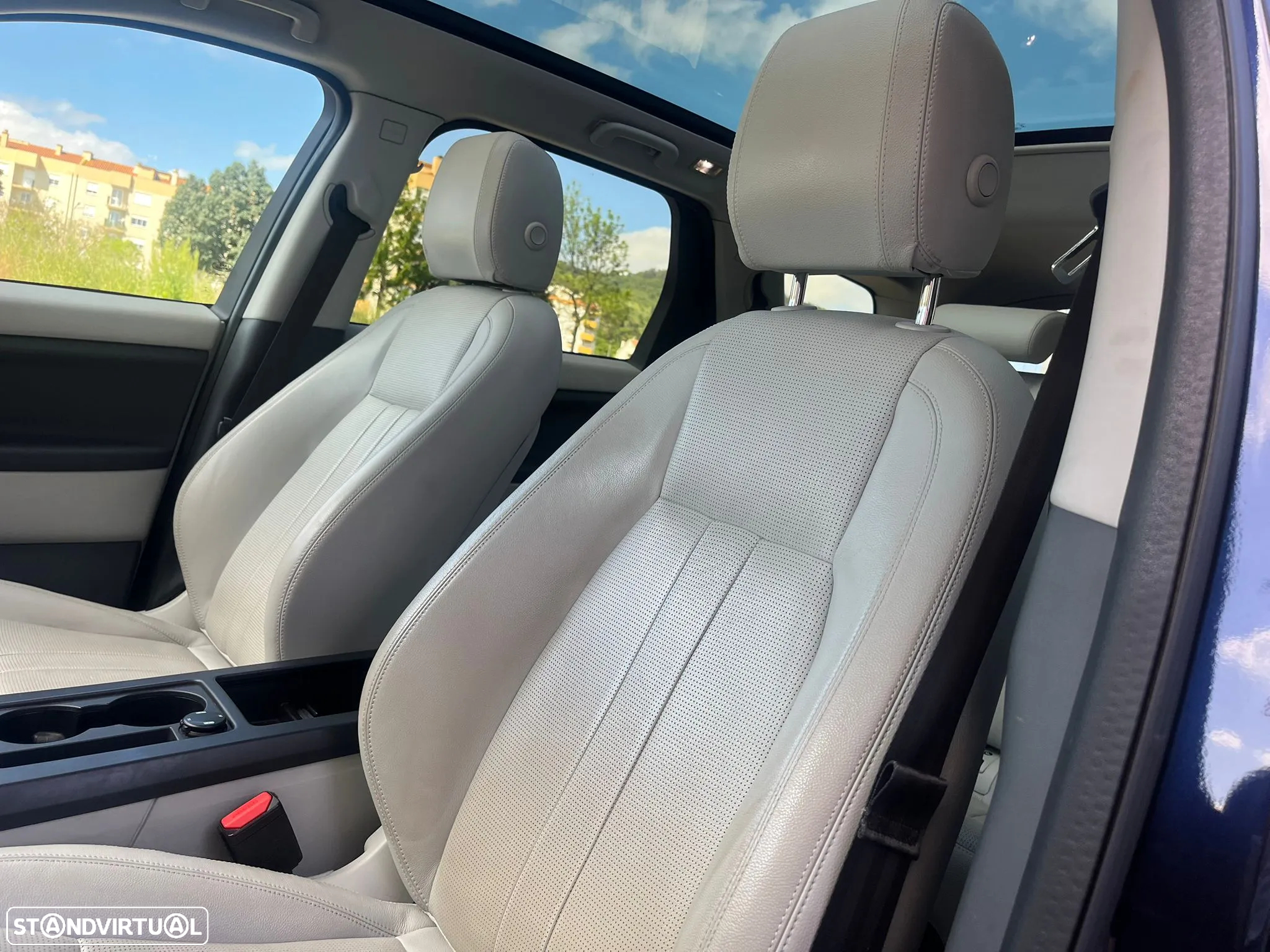 Land Rover Discovery Sport - 24