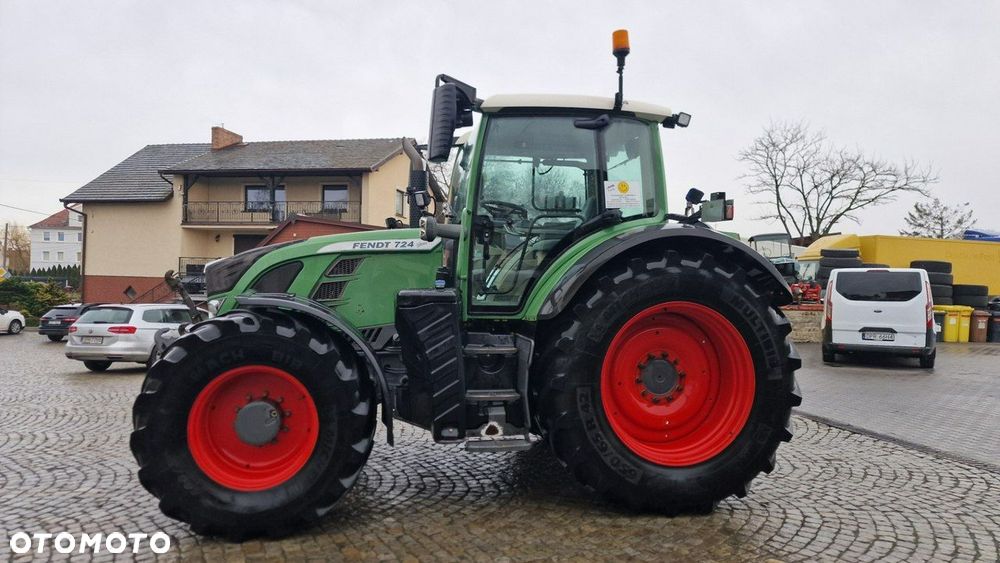 Fendt 724 VARIO  SCR WOM ABS mocno wyposażony - 2