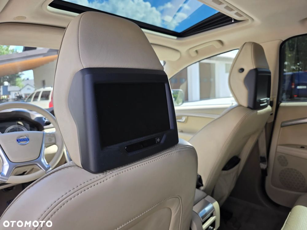 Volvo XC 70 D5 AWD Summum - 22